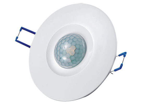 O sensor de movimento infravermelho do corpo humano comuta C.A. 110 de PIR - 240V para a lâmpada do teto